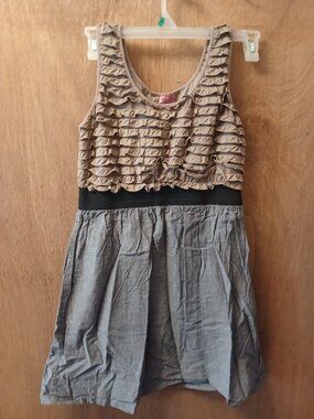 She's Cool Women's Dress Ruffel Top & Gray On The Bottom Up Shirt